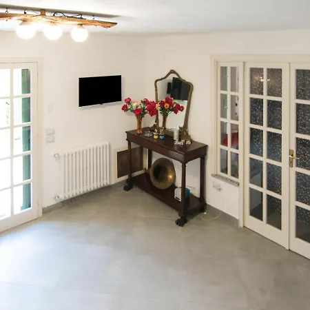 Vakantiehuis Historic Holiday In Cosenza Near Pollino Park Mormanno