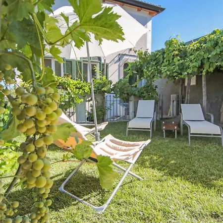 Vakantiehuis Historic Holiday In Cosenza Near Pollino Park Mormanno